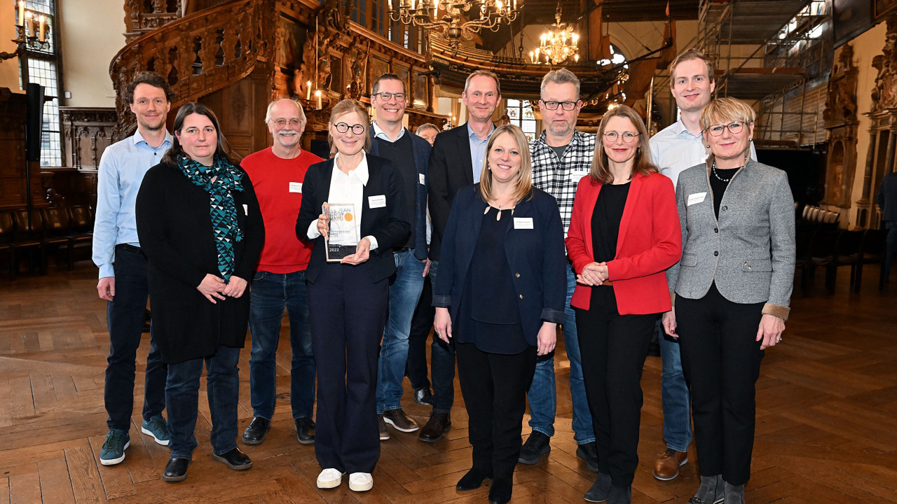 Gruppenfoto im Bremer Rathaussaal